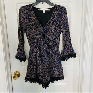 CHELSEA & VIOLET black & blue dark floral lace v neck floral sleeve romper SZ XS